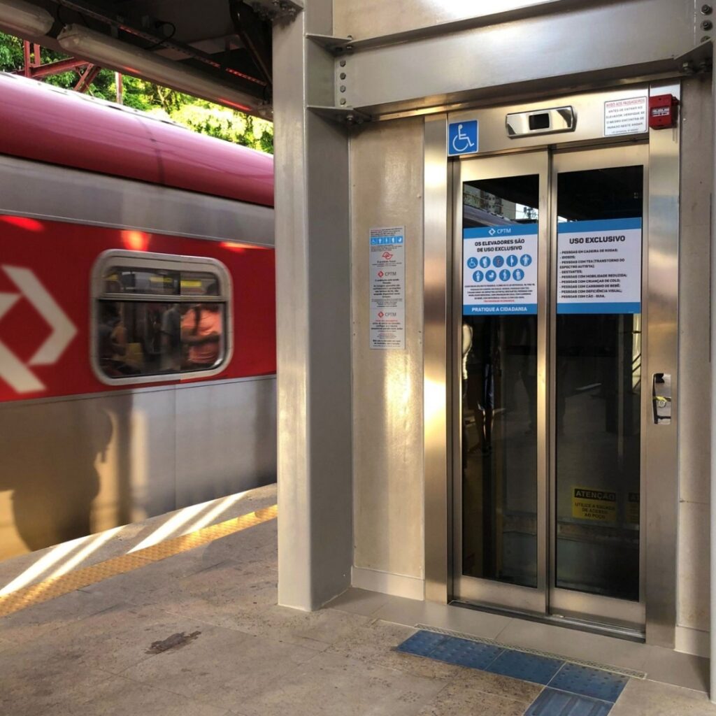 Elevador de Uso Público Bass Tech